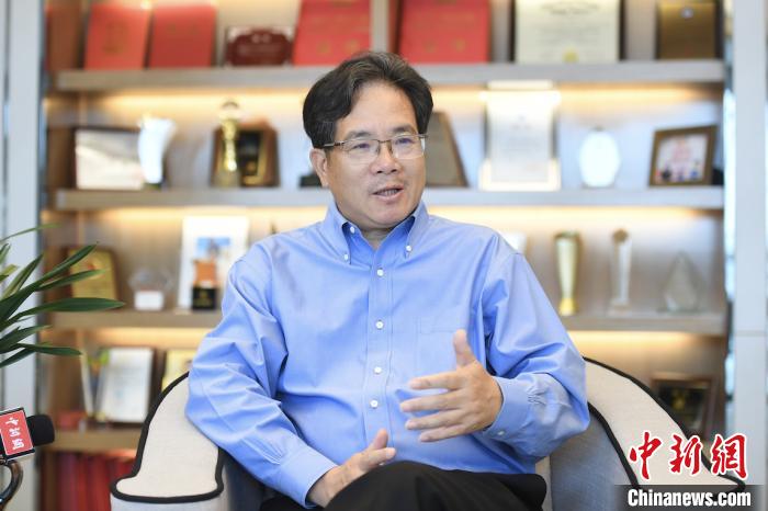 全國人大代表建議逐步禁止產(chǎn)、銷電子煙