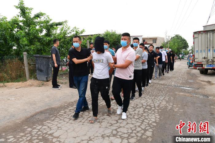 鄭州出動1300名警力緝捕吸販毒盜銷電動車等嫌犯133人落網