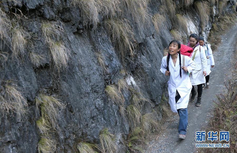 (新華全媒頭條·圖文互動)(11)偉大旗幟引領歷史巨變——習近平新時代中國特色社會主義思想指引“十三五”經濟社會發(fā)展述評